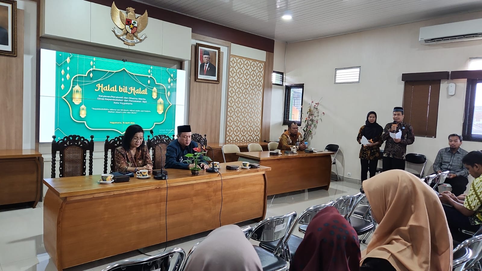 Halal bil Halal keluarga besar karyawan/karyawarti dan Dharma Wanita Dindukcapil 1445 H