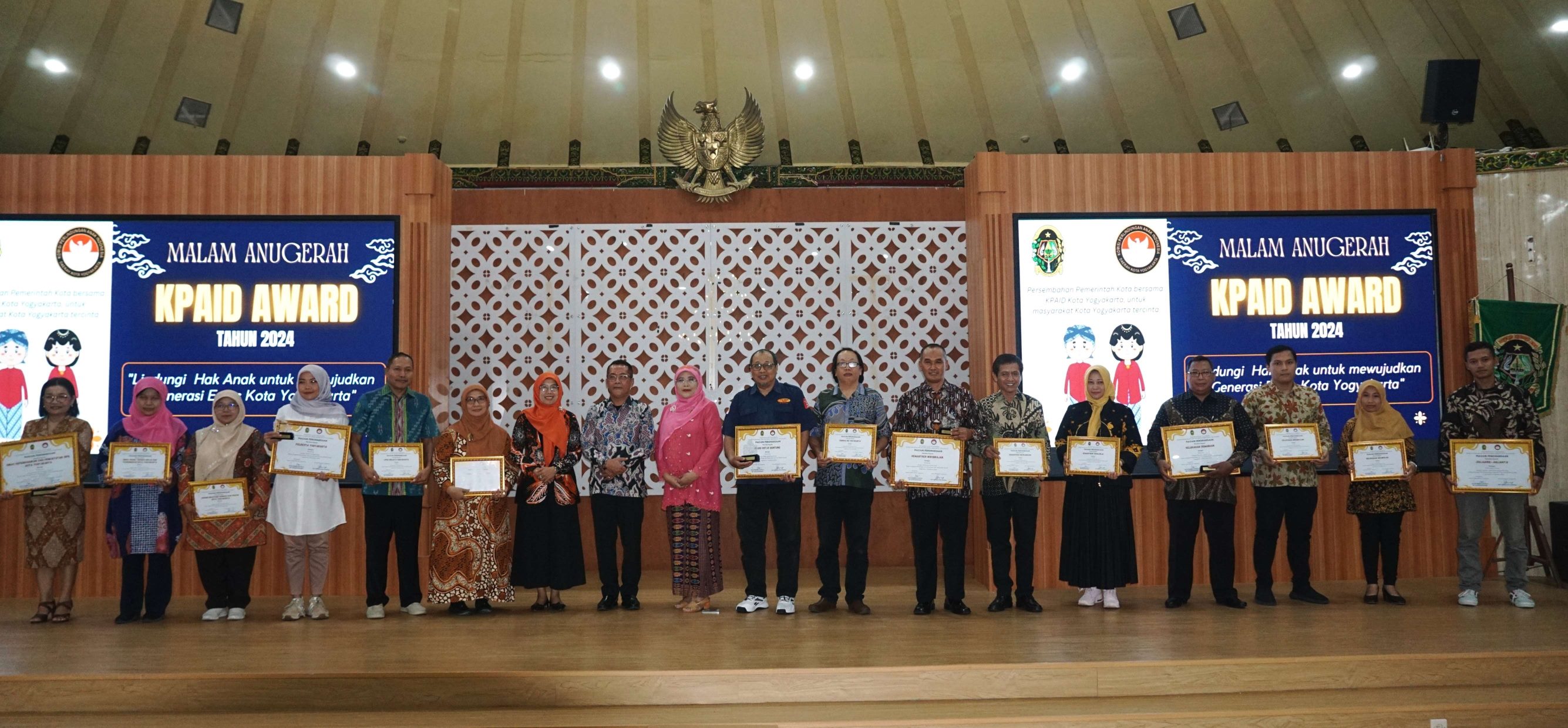 Dukung Kota Layak Anak, Dukcapil Kota Yogyakarta Juara 1 Kategori Organisasi Perangkat Daerah